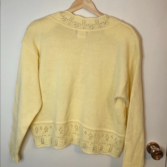 ✿ Vintage Yellow Knit Sweater Size L - Picture 4 of 6
